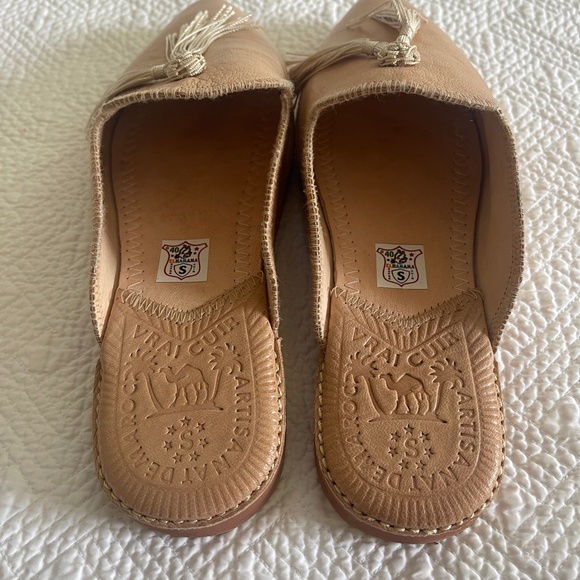 Handmade Leather Moroccan Slides - Picture 4 of 4